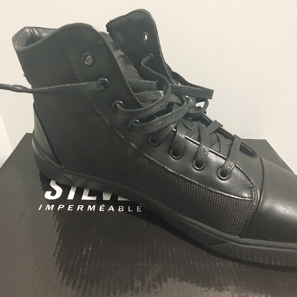 Steve Madden Boots - Picture 2 of 4